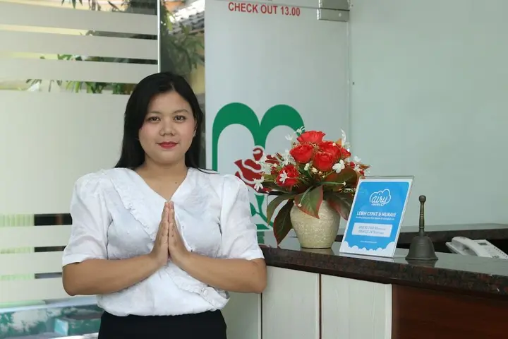 Суракарта: Airy Terminal Tirtonadi Setiabudi 45 Solo