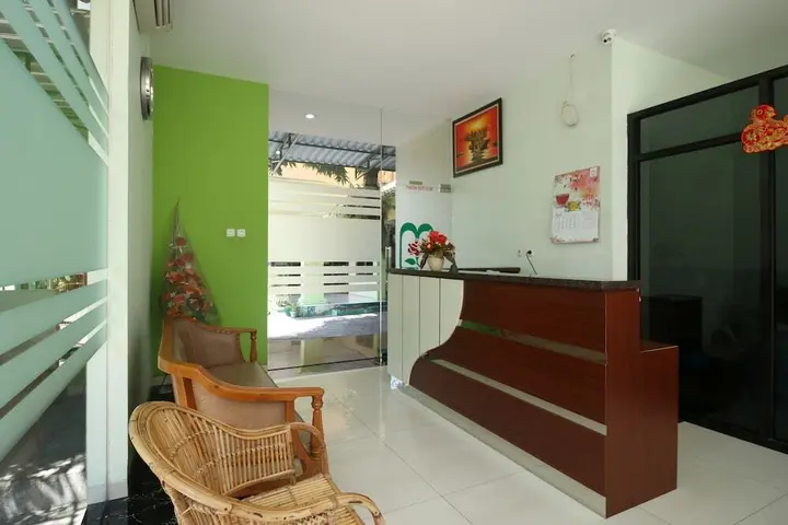 Суракарта: Airy Terminal Tirtonadi Setiabudi 45 Solo