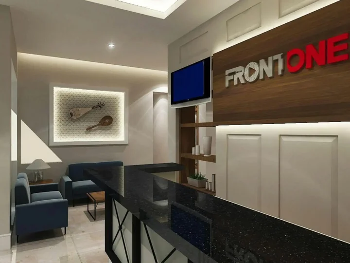 Суракарта: Front One Boutique Brani Solo