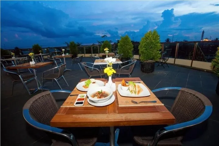 Палангкарая: Luwansa Hotel