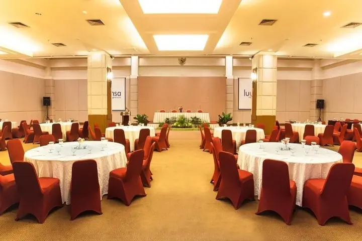 Палангкарая: Luwansa Hotel