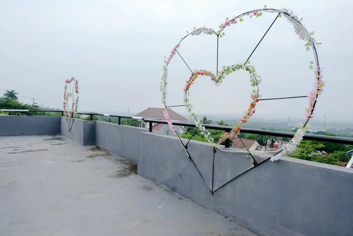 Маланг: Oyo 437 Hnr Homestay Syariah