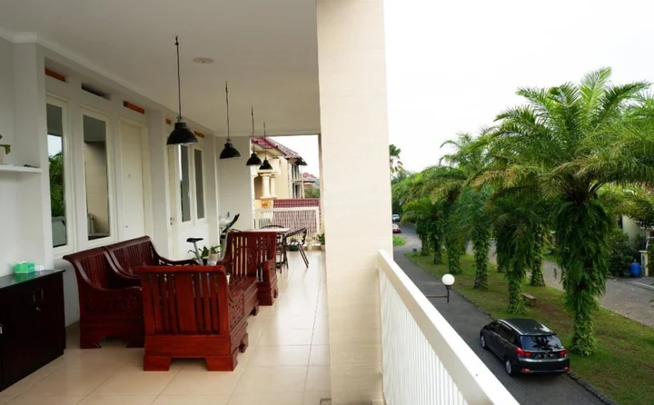 Маланг: OYO 493 Permata Jingga AA 19 Boutique Syariah