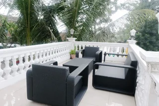 Маланг: Oyo 696 Hasanah Guest House Syariah de Saphire