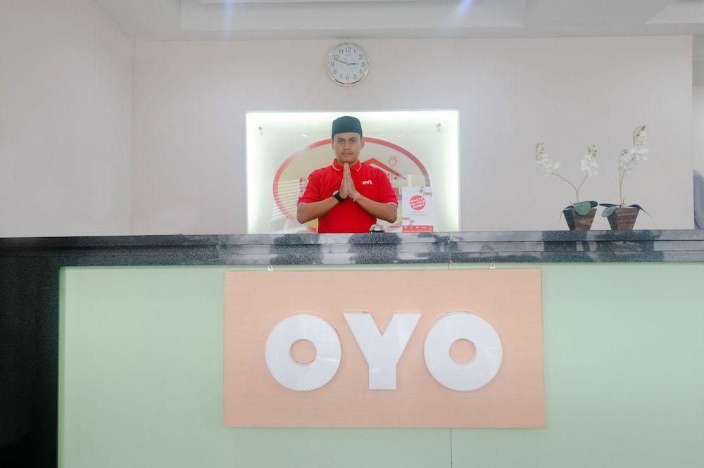 Маланг: Oyo 696 Hasanah Guest House Syariah de Saphire