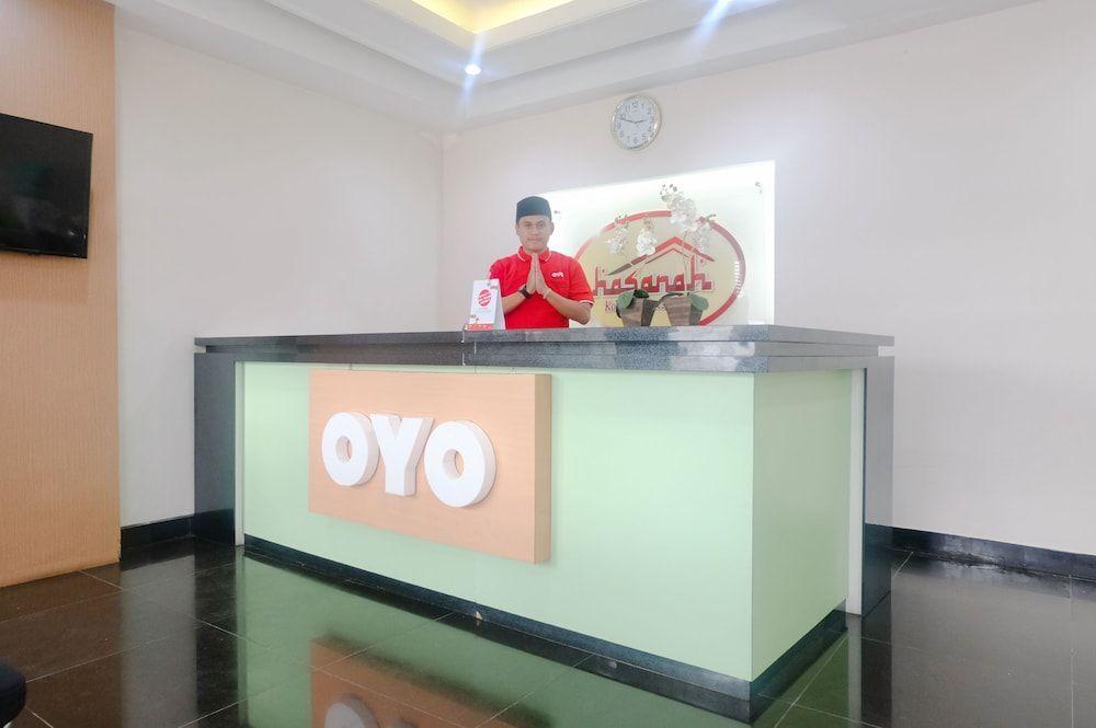 Маланг: Oyo 696 Hasanah Guest House Syariah de Saphire
