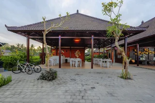 Тегаллаланг: Kayangan Villa Ubud