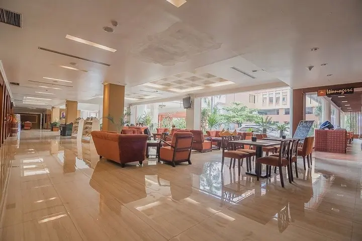 Семаранг: RedDoorz Premium Syariah @ Semarang City Center