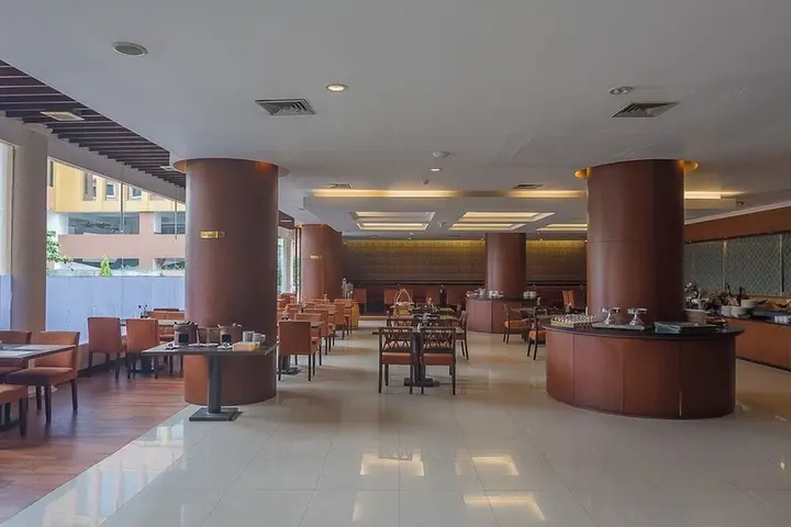 Семаранг: RedDoorz Premium Syariah @ Semarang City Center