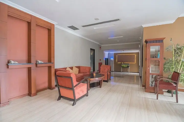 Семаранг: RedDoorz Premium Syariah @ Semarang City Center
