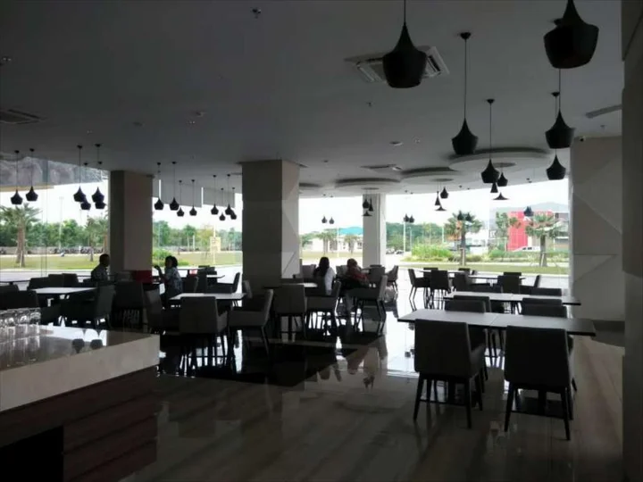 Петумбак: Wing Hotel Kualanamu Airport