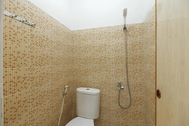 Тангеранг: RedDoorz near Universitas Pelita Harapan Karawaci