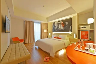Суракарта: Harris Hotel & Conventions Solo
