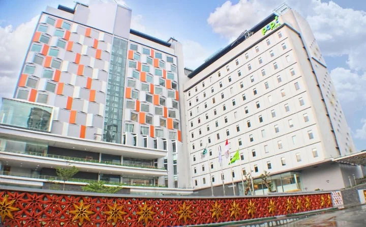 Суракарта: Harris Hotel & Conventions Solo