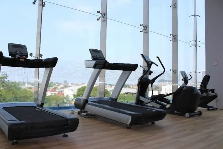 Суракарта: Harris Hotel & Conventions Solo