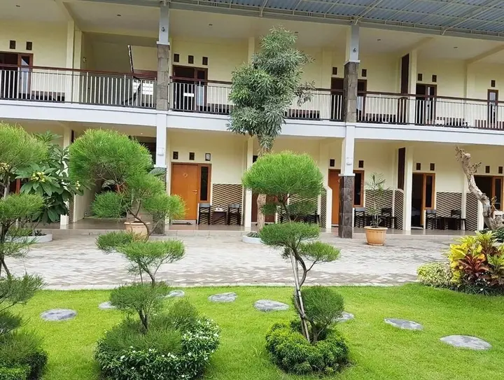 Ebony Guest House — фото 1