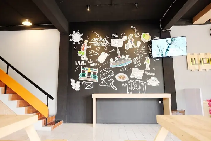 Маланг: ZEN Hostel Alun-Alun Sarinah
