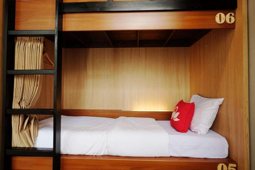 Маланг: ZEN Hostel Alun-Alun Sarinah
