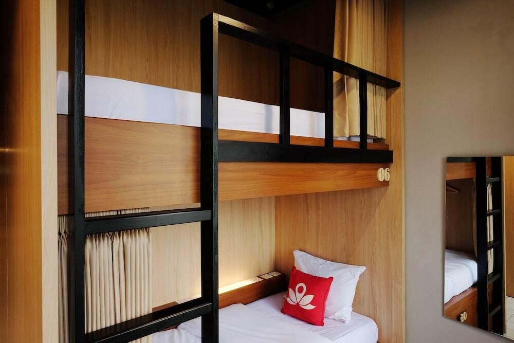 Маланг: ZEN Hostel Alun-Alun Sarinah