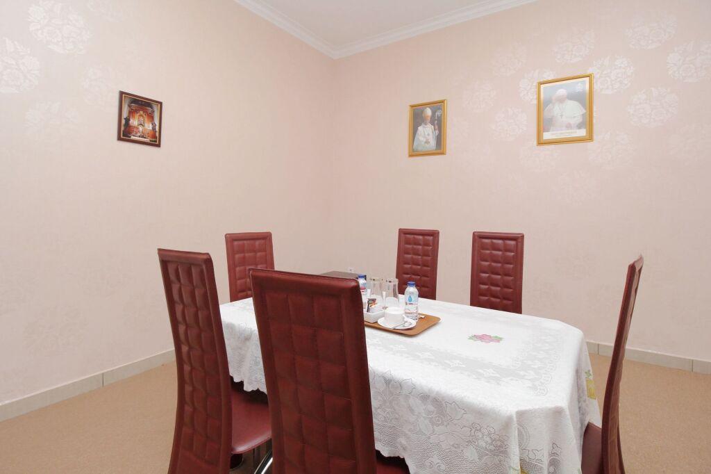 Медан: Oase Guesthouse