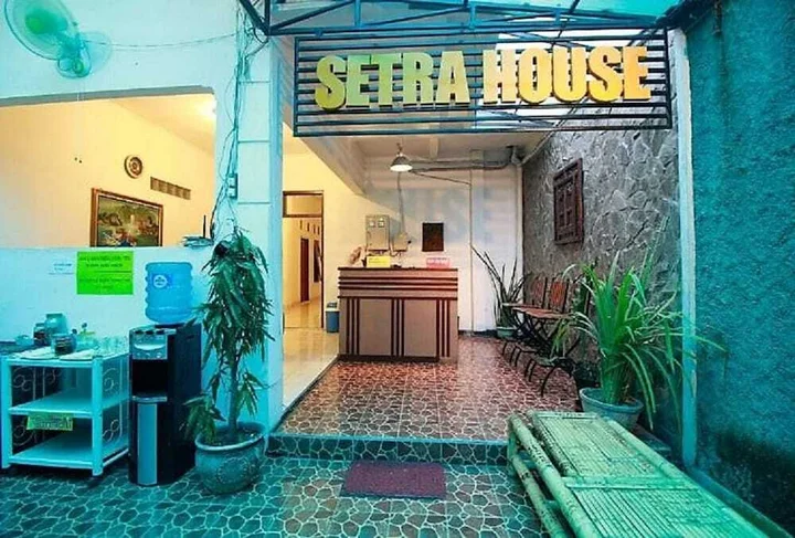 Депок: OYO 418 Setra House