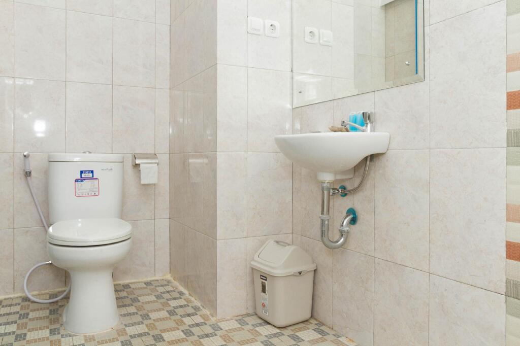 Сумеданг: RedDoorz Plus near Jatinangor Town Square 2