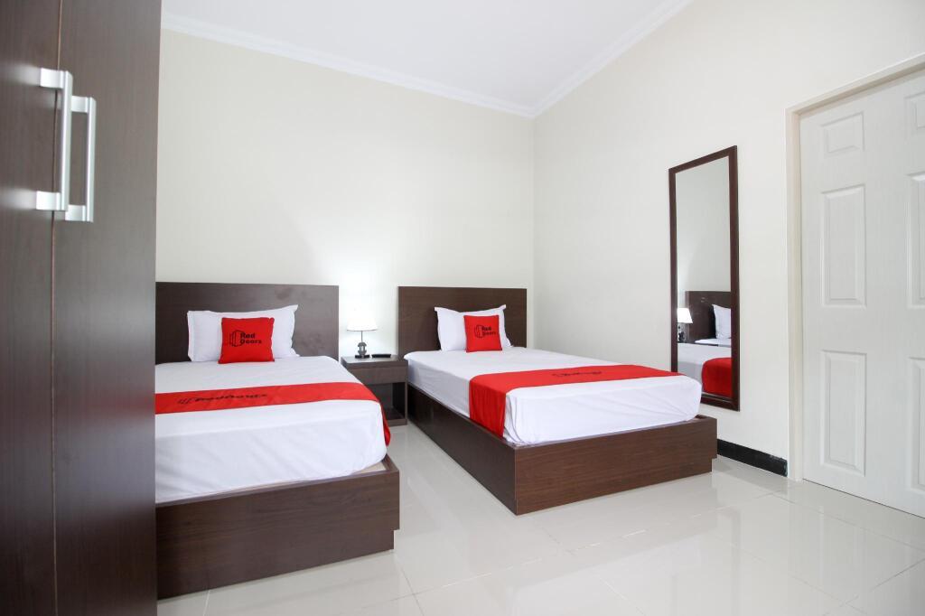 Urbanview Hotel Syariah Casa Azmya Yogyakarta — фото 2