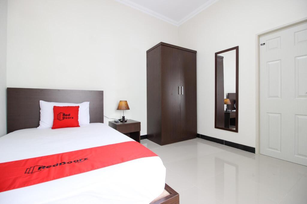 Urbanview Hotel Syariah Casa Azmya Yogyakarta — фото 3