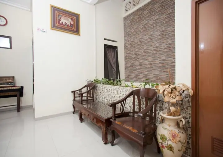 Маланг: RedDoorz Syariah near Singha Merjosari Park
