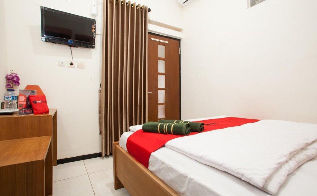 Маланг: RedDoorz Syariah near Singha Merjosari Park