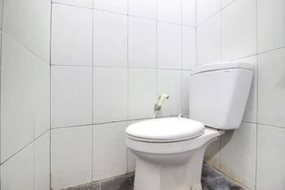 Депок: RedDoorz near RS Sarjito Yogyakarta 2