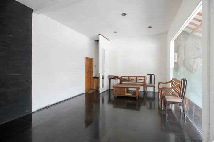 Депок: RedDoorz near RS Sarjito Yogyakarta 2
