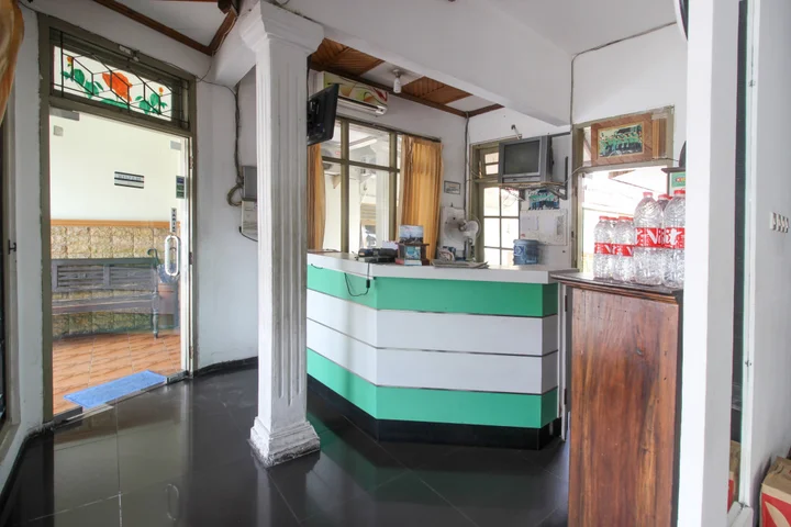 Депок: RedDoorz near RS Sarjito Yogyakarta 2