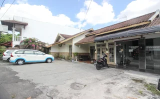 Депок: RedDoorz near RS Sarjito Yogyakarta 2