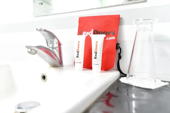 Денпасар: RedDoorz Plus near Mall Bali Galeria 2
