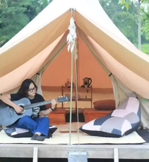 Сизаруа: Puncak Camp Hills