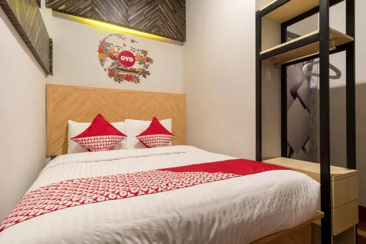 Медан: OYO Aljadid Guest House Syariah