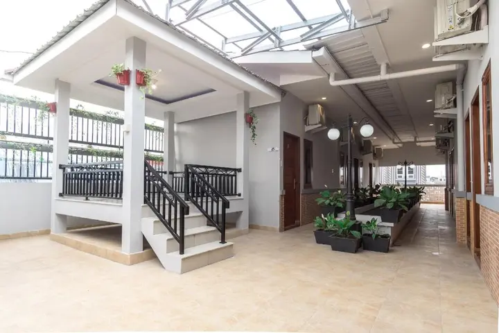 Медан: OYO Aljadid Guest House Syariah