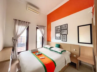 Депок: Homestay Sawitsari dekat Hartono Mall dan UGM by Simply Homy