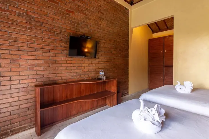 Умеаньяр: The GARUDA villa & Restaurant
