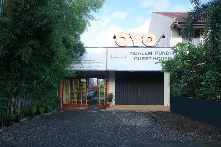 Депок: OYO 577 Ndalem Pundhi Guest House