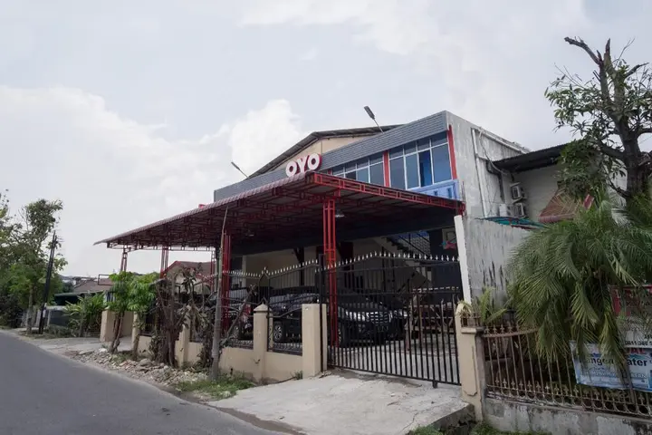 Медан: SUPER OYO 356 Titipapan Residence