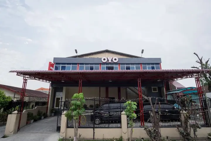 Медан: SUPER OYO 356 Titipapan Residence