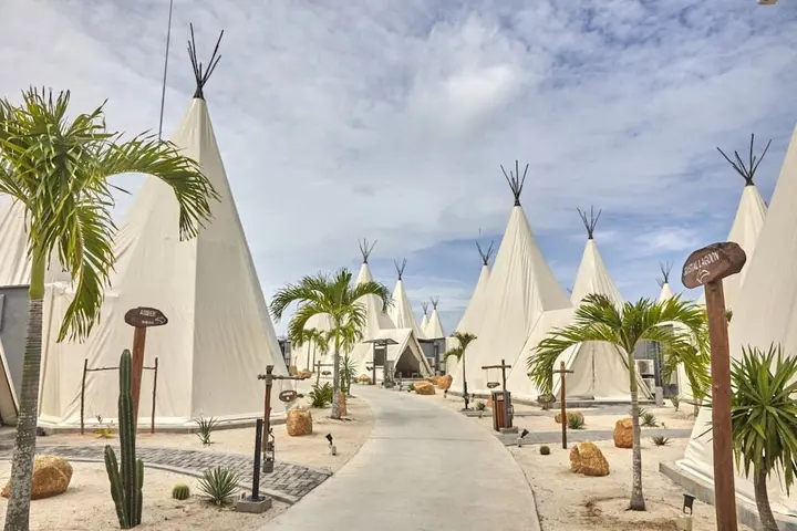 Остров Пеньенгат: The ANMON Resort Bintan- Glamping