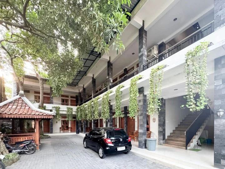 Батуретно: OYO 594 Joglo Manggisan Syariah