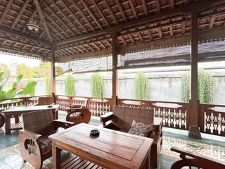 Батуретно: OYO 594 Joglo Manggisan Syariah