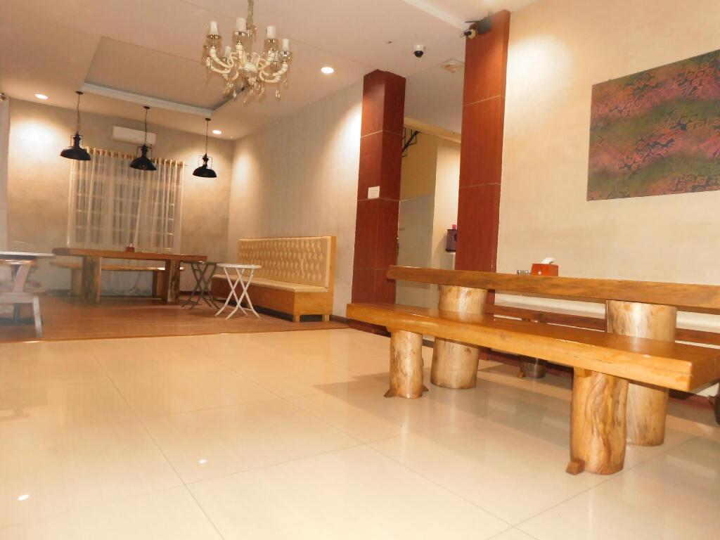 Медан: Wisma Sudirman