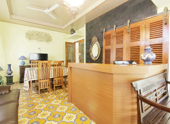 Депок: Embe Joglo Homestay