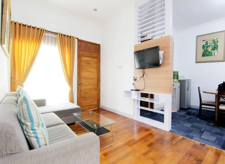Депок: Embe Joglo Homestay