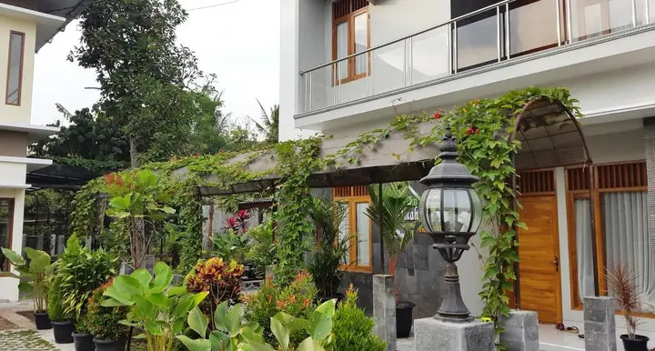 Депок: Embe Joglo Homestay